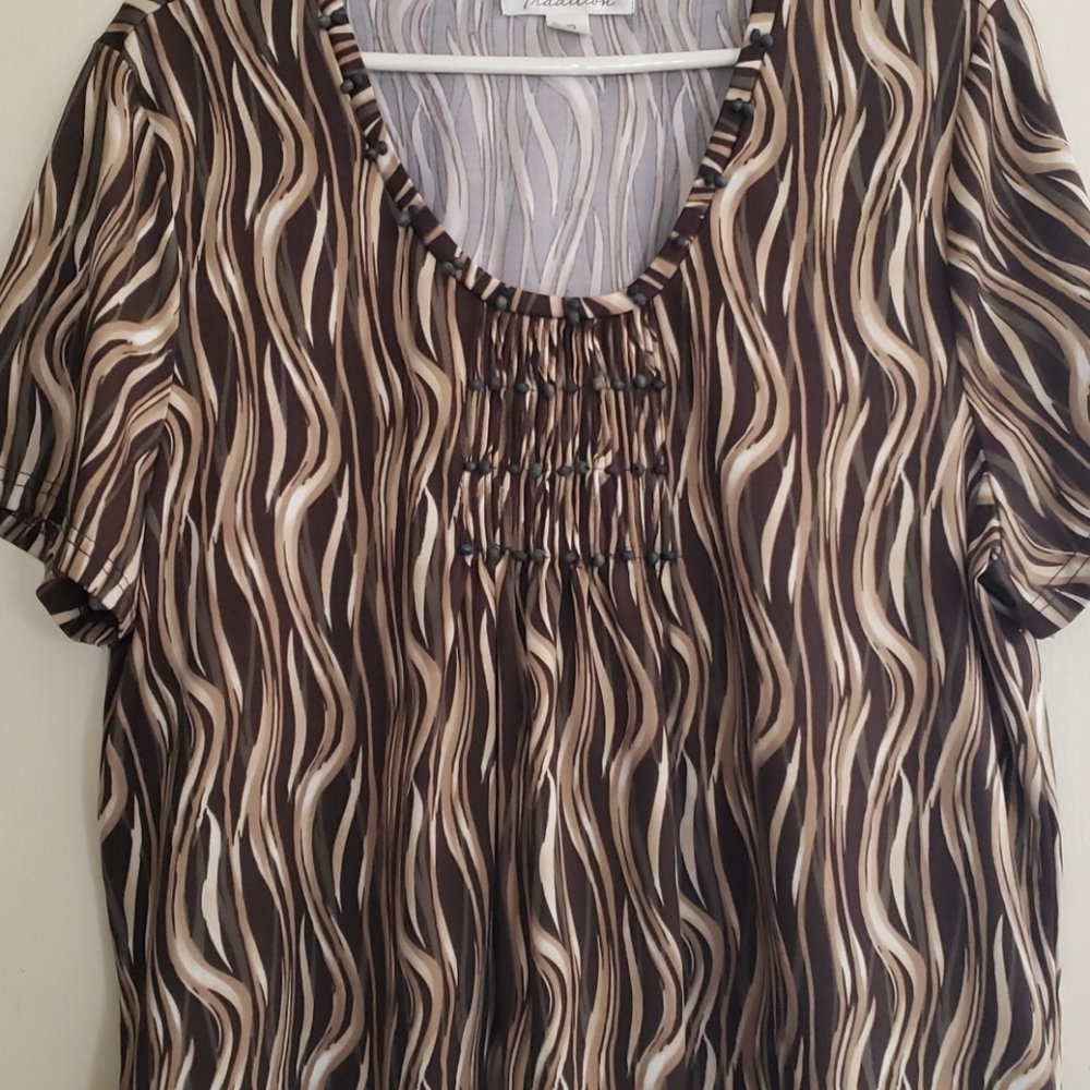 WOMEN'S top